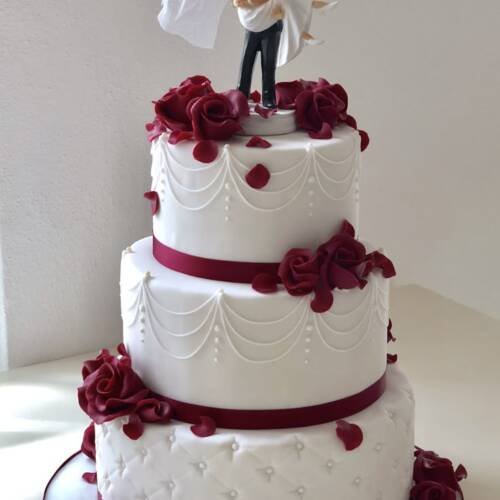 Gâteau Romance Rouge Élégance